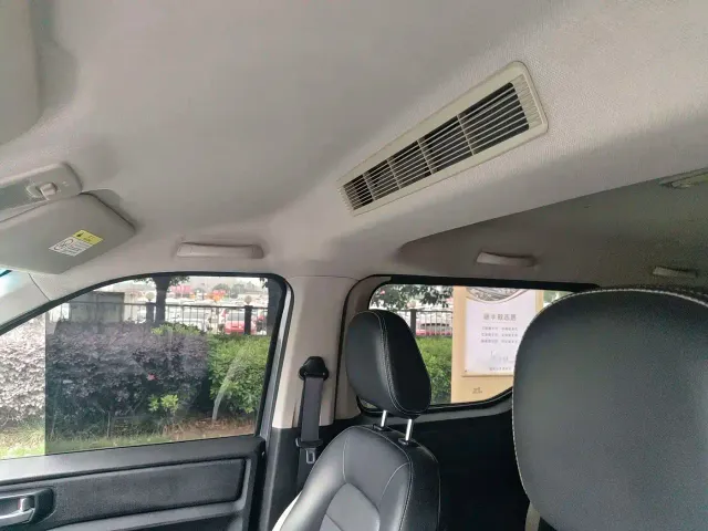 Wuling Zhengcheng — Фото автомобиля 22