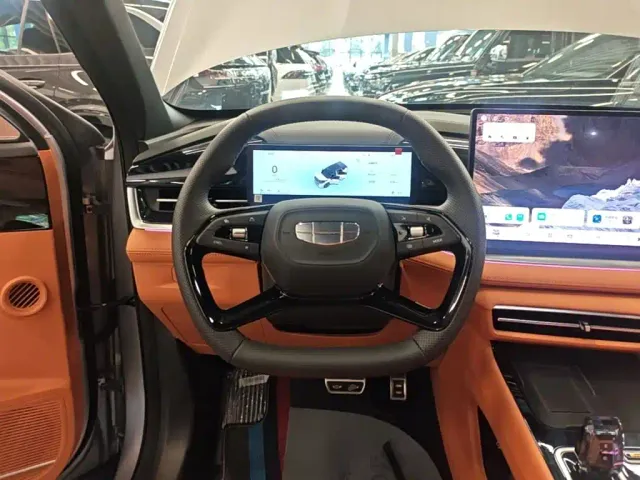 Geely Boyue — Фото автомобиля 10