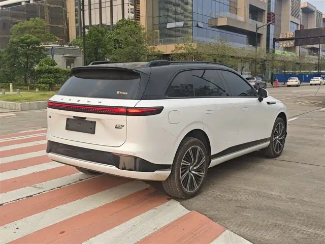 Xpeng G9 — Фото автомобиля 5