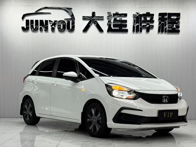 Honda Fit — Фото автомобиля 3
