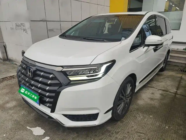 Фотография автомобиля — Honda Elysion