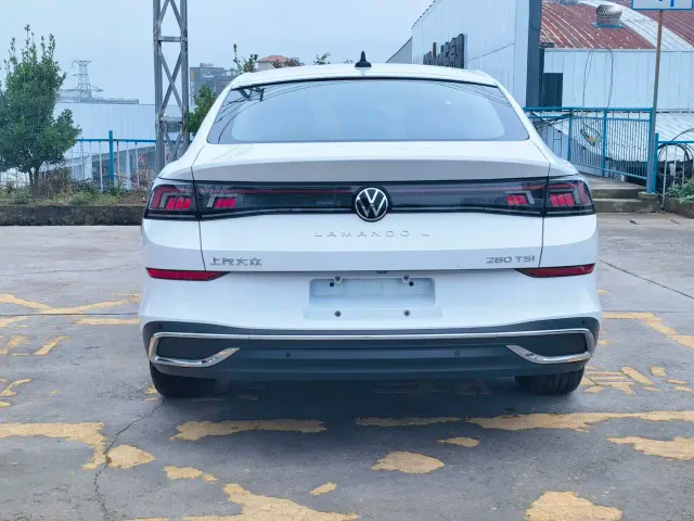 Volkswagen Lamando — Фото автомобиля 6