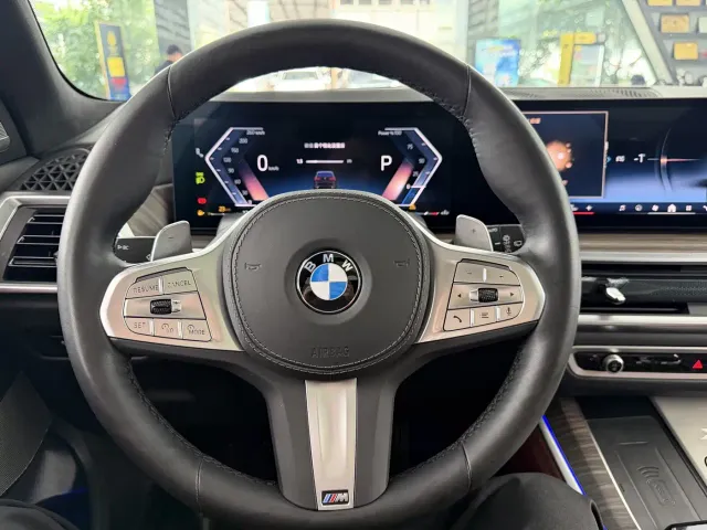 BMW X5 — Фото автомобиля 8