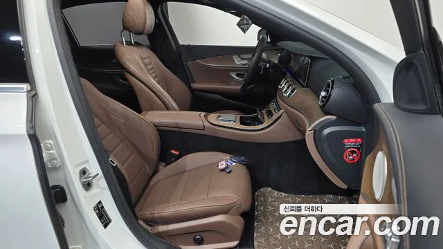Mercedes-Benz E-Class W213 — Фото автомобиля 16
