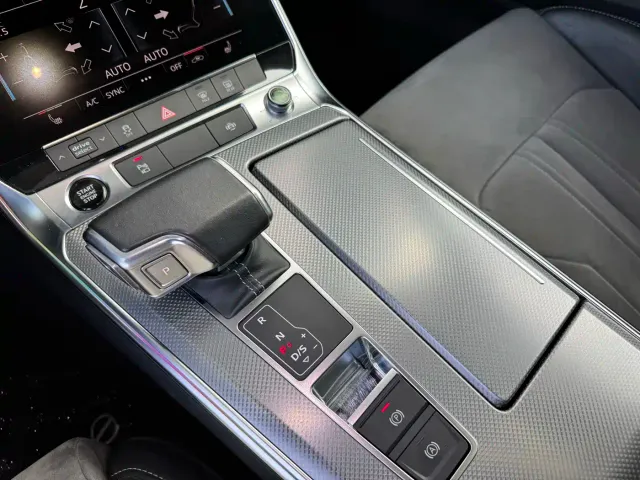 Audi A6L — Фото автомобиля 10