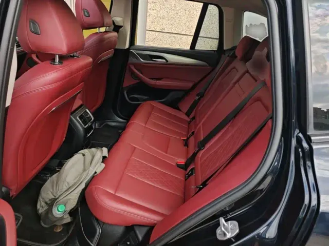 BMW iX3 — Фото автомобиля 16