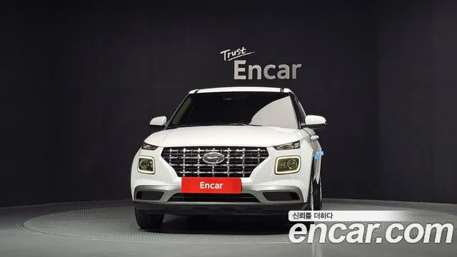 Hyundai Venue — Фото автомобиля 3