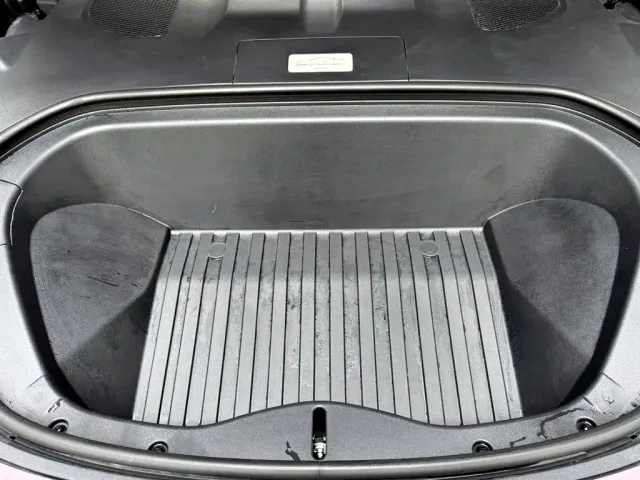 Xiaomi SU7 — Фото автомобиля 7