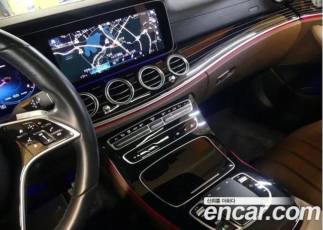 Mercedes-Benz E-Class W213 — Фото автомобиля 14