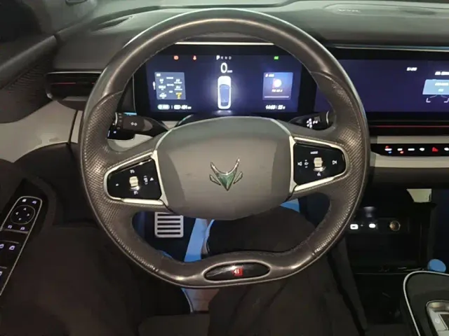 Arcfox Alpha S — Фото автомобиля 10
