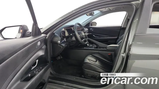 Hyundai Avante CN7 — Фото автомобиля 15