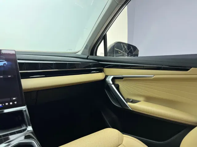 Geely Boyue L — Фото автомобиля 14