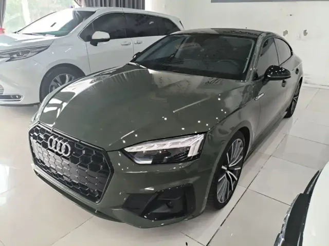 Фотография автомобиля — Audi A5