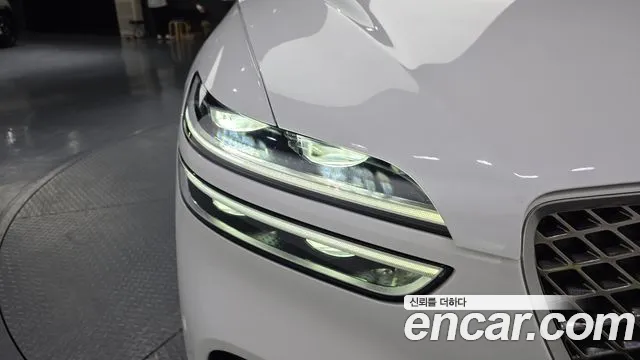 Genesis GV70 2.5T Бензин 2WD — Фото автомобиля 20