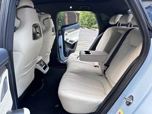 BYD Song L EV — Фото автомобиля 12