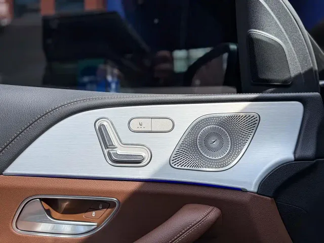 Mercedes-Benz GLE-Class — Фото автомобиля 13