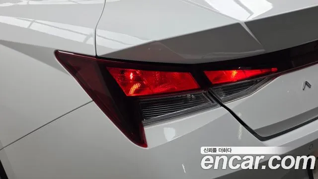 Hyundai Avante CN7 — Фото автомобиля 8