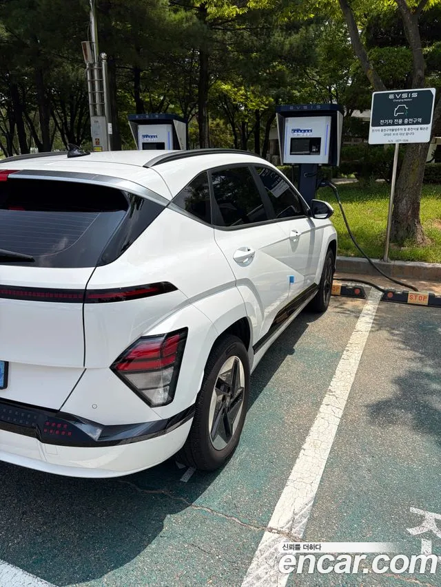 Hyundai Kona SX2 — Фото автомобиля 3