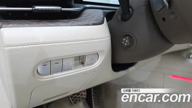 Genesis G90 Бензин 3.5 турбо AWD — Фото автомобиля 13
