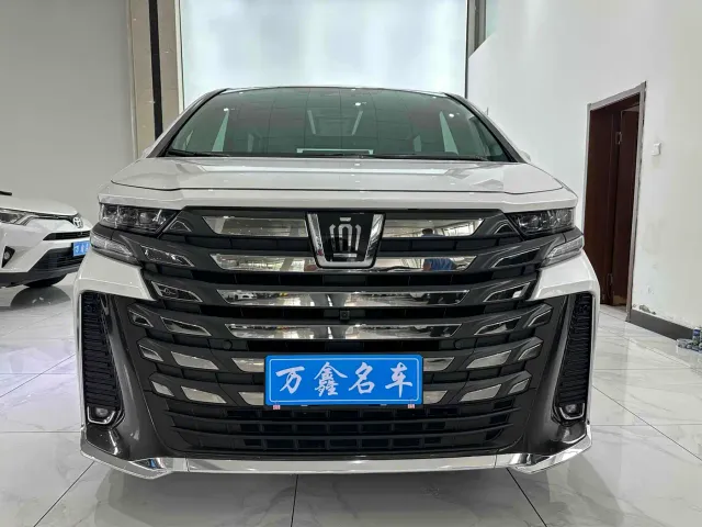 Toyota Vellfire — Фото автомобиля 2