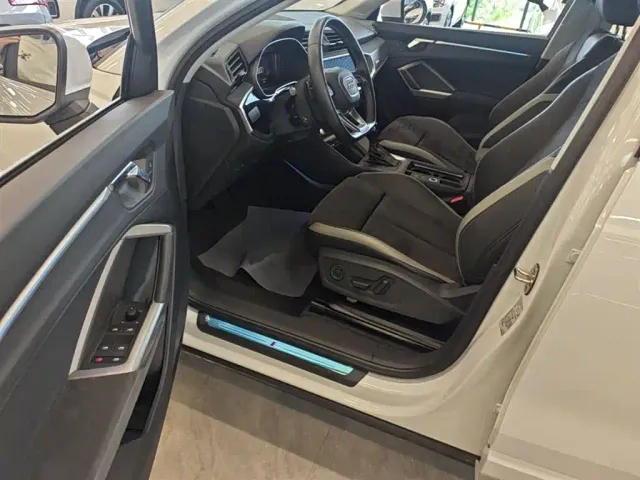 Audi Q3 — Фото автомобиля 15