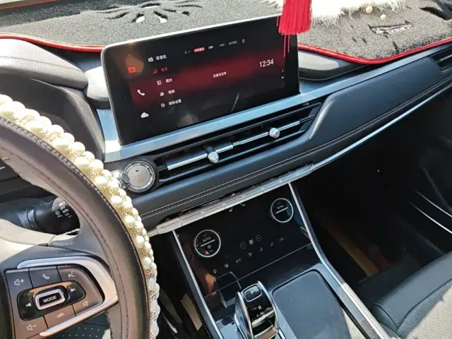 Chery Tiggo 8 — Фото автомобиля 9