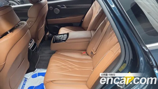 Genesis G80 Electrified G80 (RG3) — Фото автомобиля 24