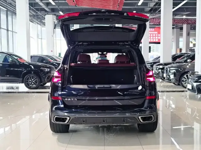 BMW X5 — Фото автомобиля 11