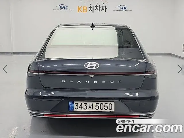 Hyundai Grandeur GN7 — Фото автомобиля 3