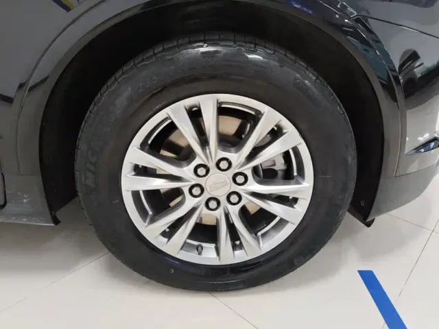 Cadillac XT5 — Фото автомобиля 6