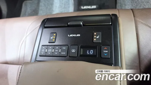 Lexus ES 7th Gen — Фото автомобиля 24