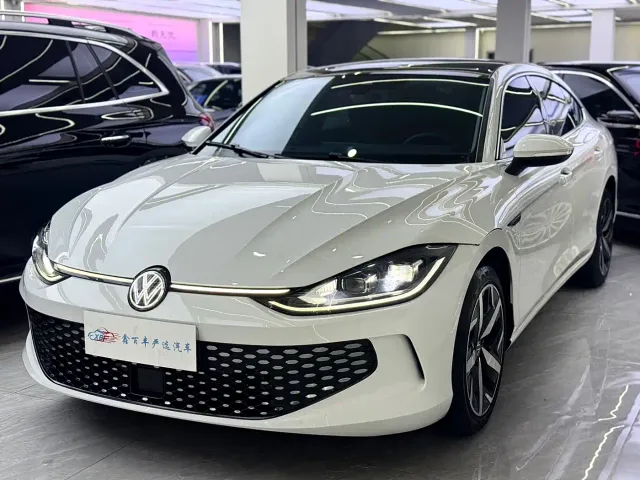Фотография автомобиля — Volkswagen Lamando