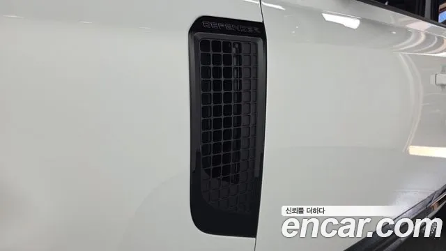 Land Rover Defender L663 — Фото автомобиля 20