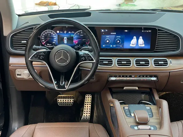Mercedes-Benz GLS-Class — Фото автомобиля 20