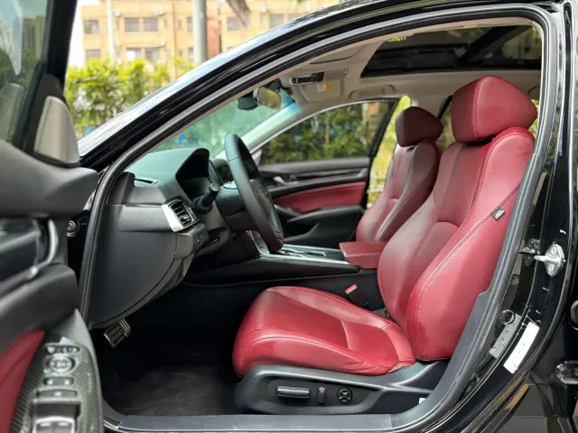 Honda Accord — Фото автомобиля 8