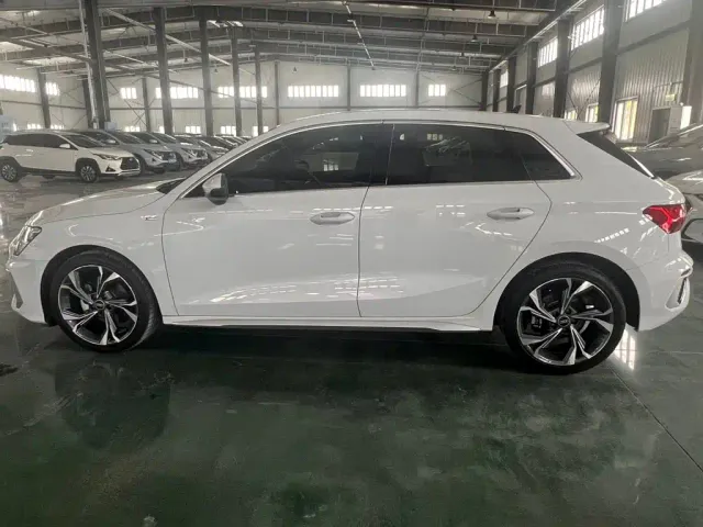 Audi Audi A3 2023 Sportback 35 TFSI Fashion Sport — Фото автомобиля 7