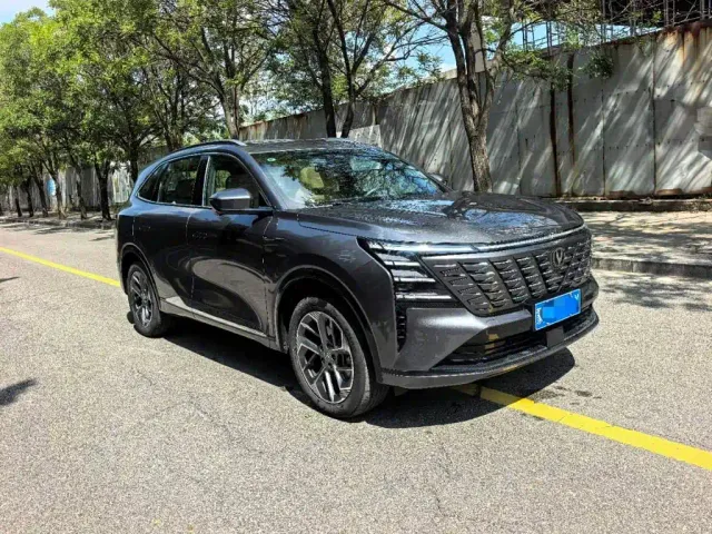 Changan CS75 Plus — Фото автомобиля 3
