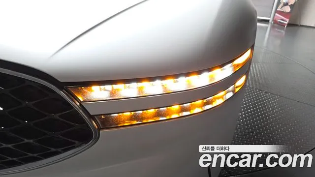 Genesis G90 Бензин 3.5 турбо AWD — Фото автомобиля 15