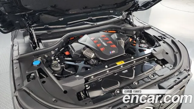 BMW XM — Фото автомобиля 4