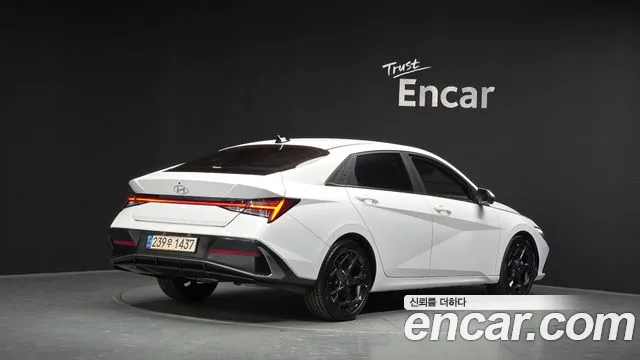 Hyundai Avante CN7 — Фото автомобиля 2