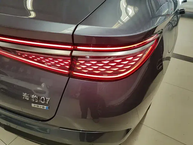 BYD Seal 07 DM-i — Фото автомобиля 7