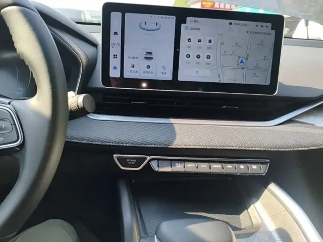 Geely Xingrui — Фото автомобиля 12