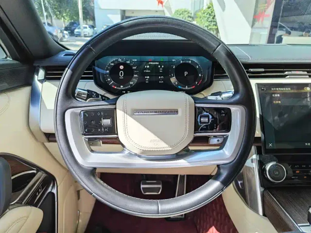 Land Rover Range Rover — Фото автомобиля 10