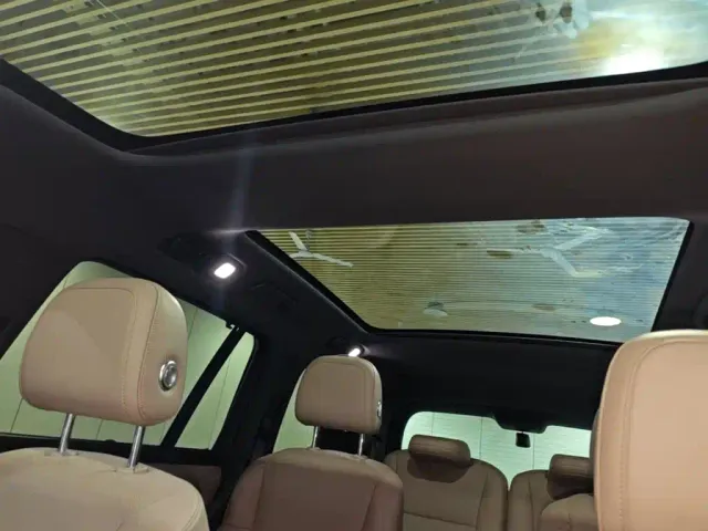 Li Auto L8 — Фото автомобиля 17