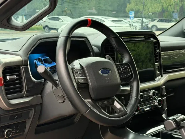 Ford F-150 Raptor — Фото автомобиля 7