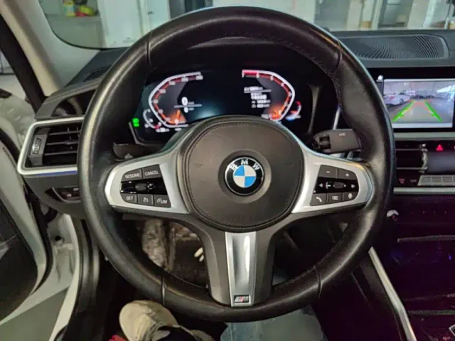 BMW 3 Series — Фото автомобиля 10