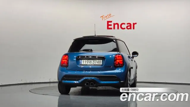 MINI Cooper — Фото автомобиля 4