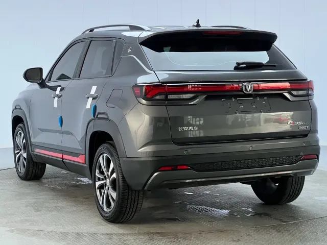 Changan CS35 Plus — Фото автомобиля 21