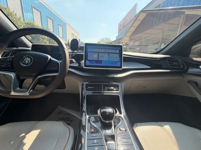 BYD Qin PLUS — Фото автомобиля 8