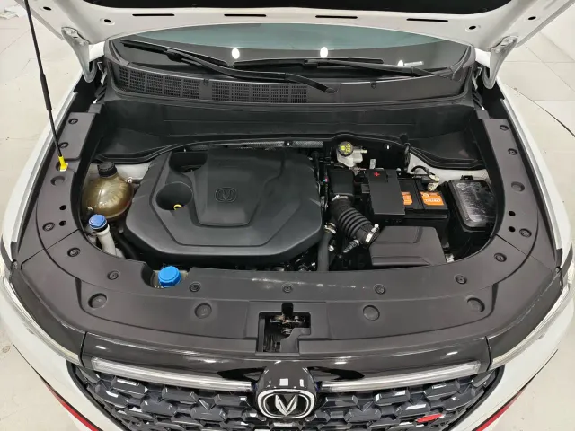 Changan CS35 Plus — Фото автомобиля 17